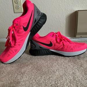 Like new - Nike Lunar Pink gym shoes